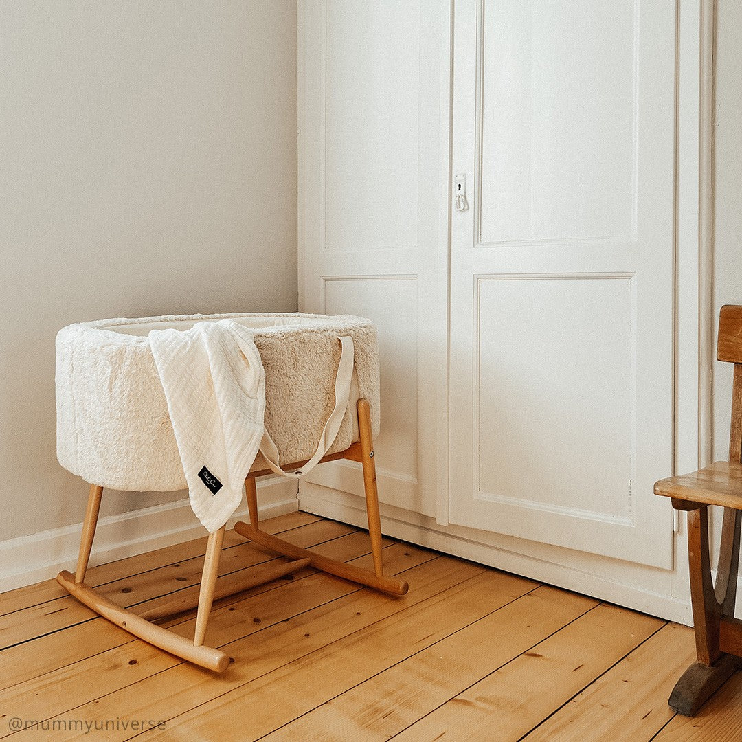 Moisés | Kuko Fur Milk