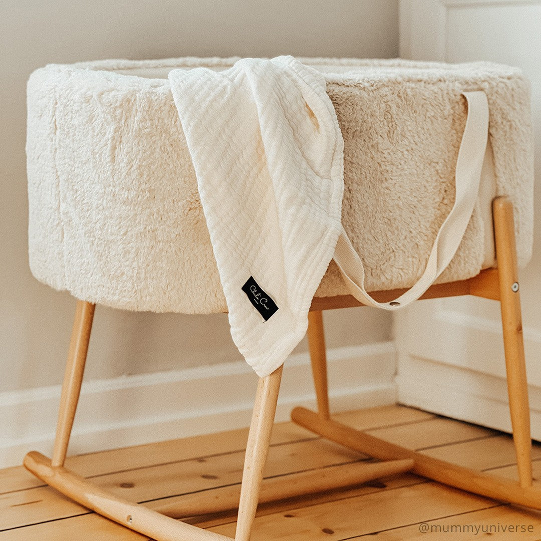 Moisés | Kuko Fur Milk