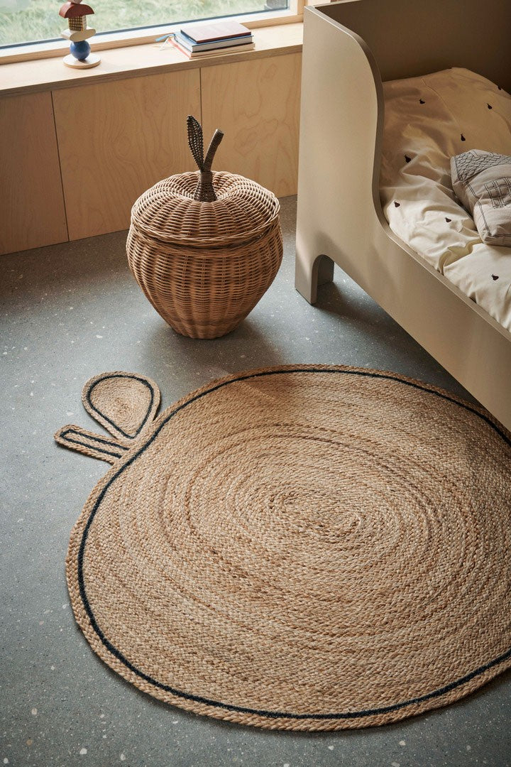 Rug | braided jute Apple