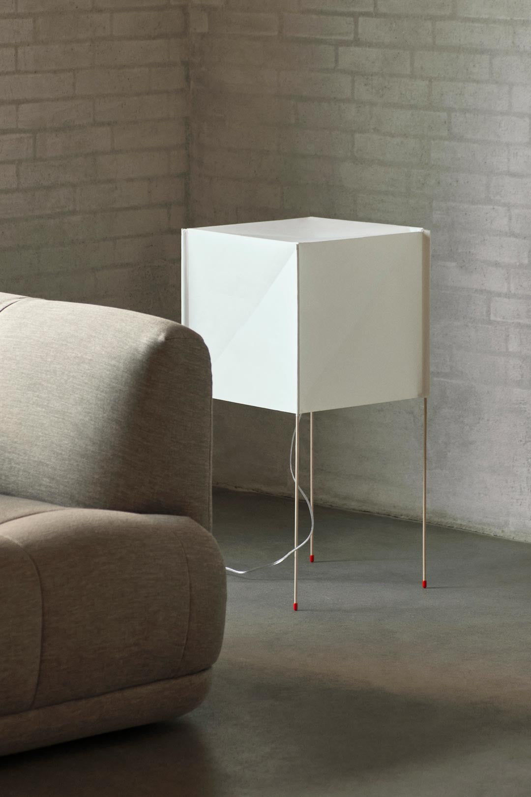Lámpara de pie Paper CUBE