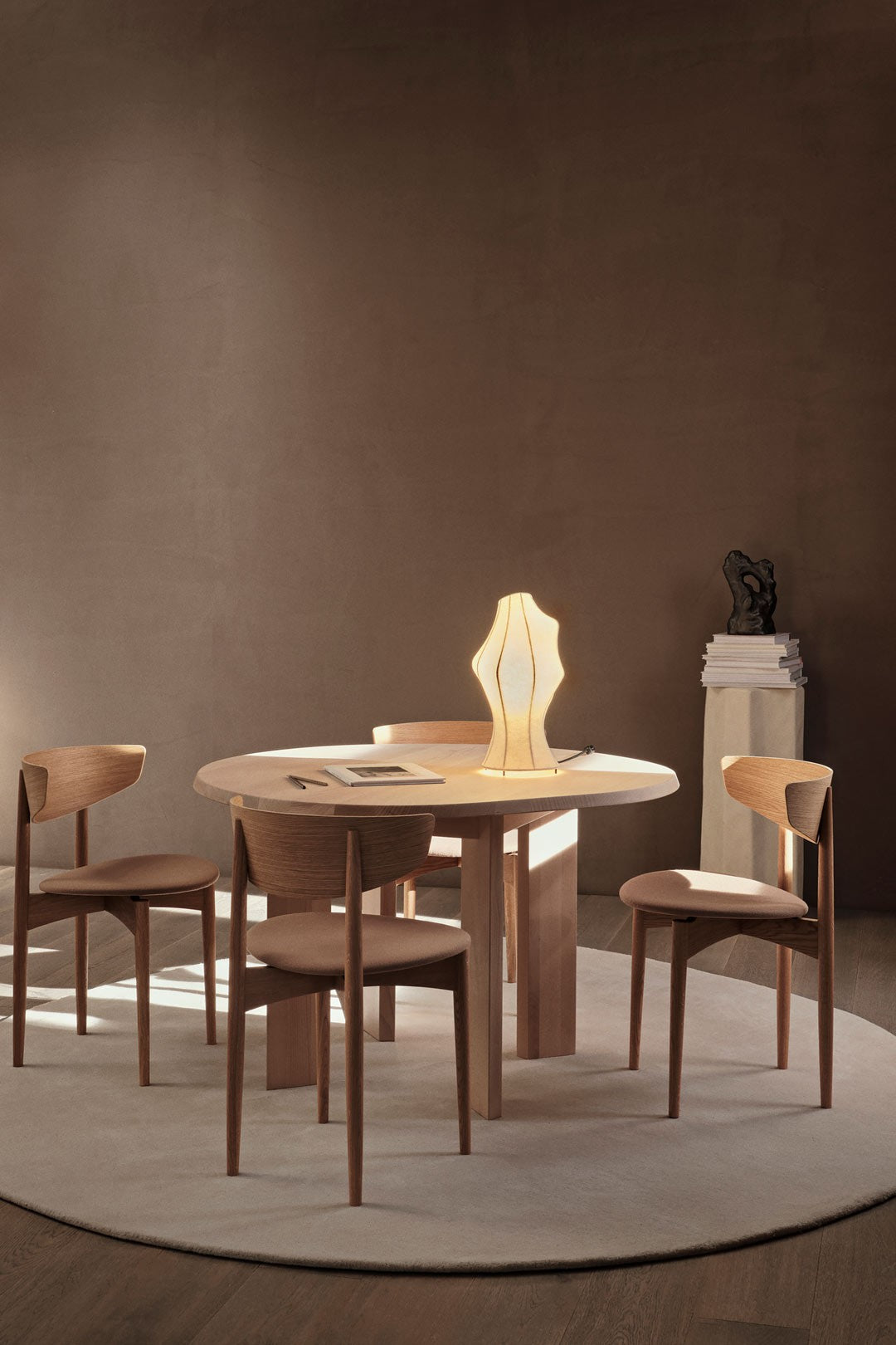 DAE Table Lamp