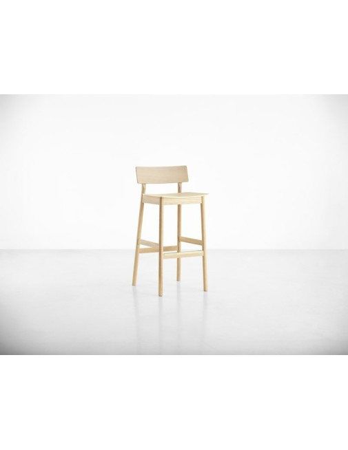 Pause Counter Chair White pigmented lacquer WOUD