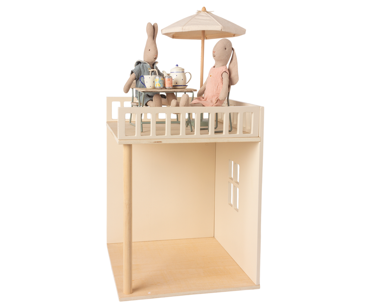 Set de jardín en miniatura, Mesa con silla y banco