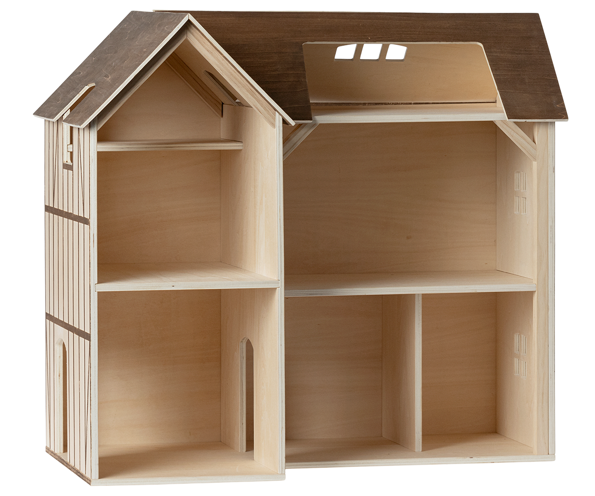 Mouse hole farmhouse*