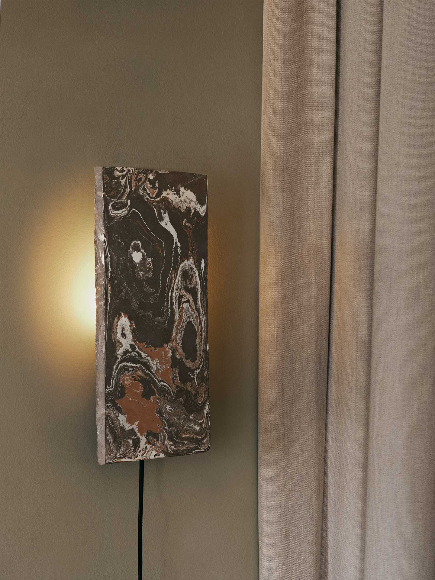Lámpara de pared Argilla – Rectangular – Blanco mármol