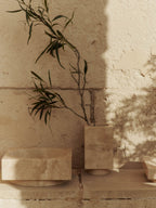 Jarrón Hew – Travertino