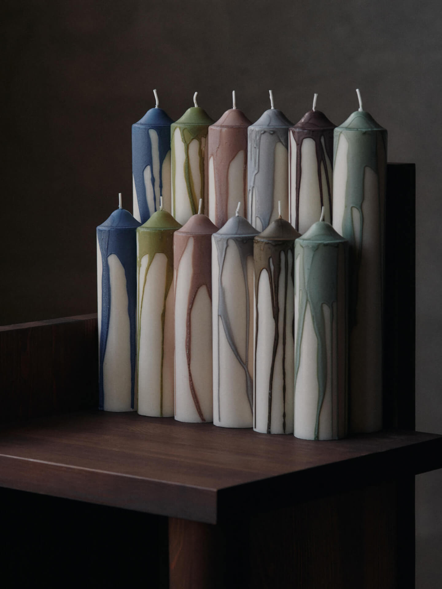 Vela de pilar Dryp – A20 cm – Beige