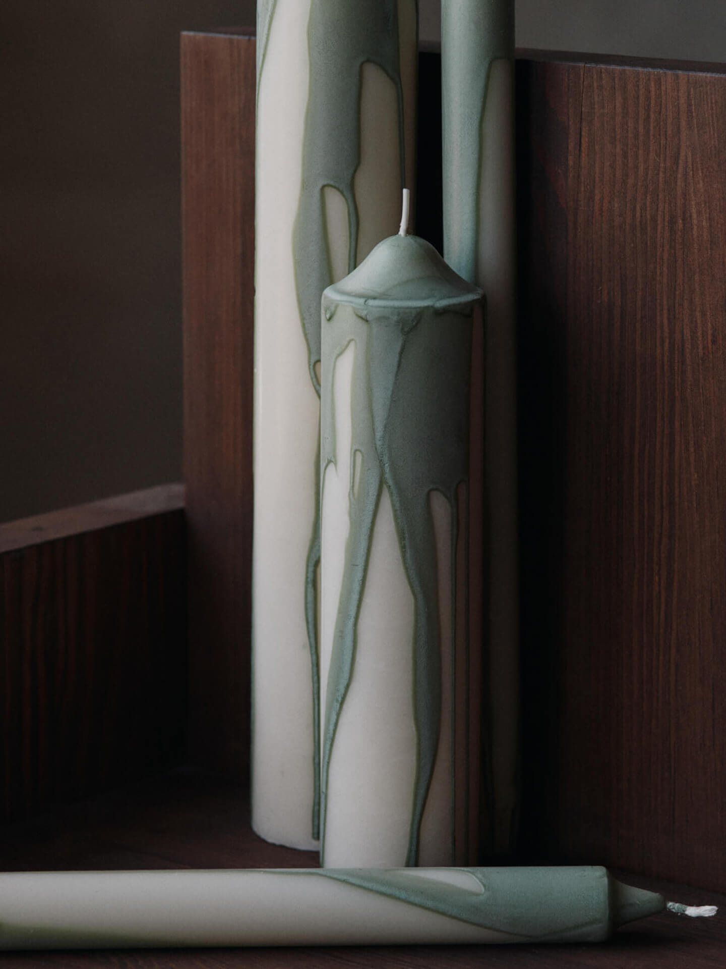 Vela de pilar Dryp – A30 cm – Beige