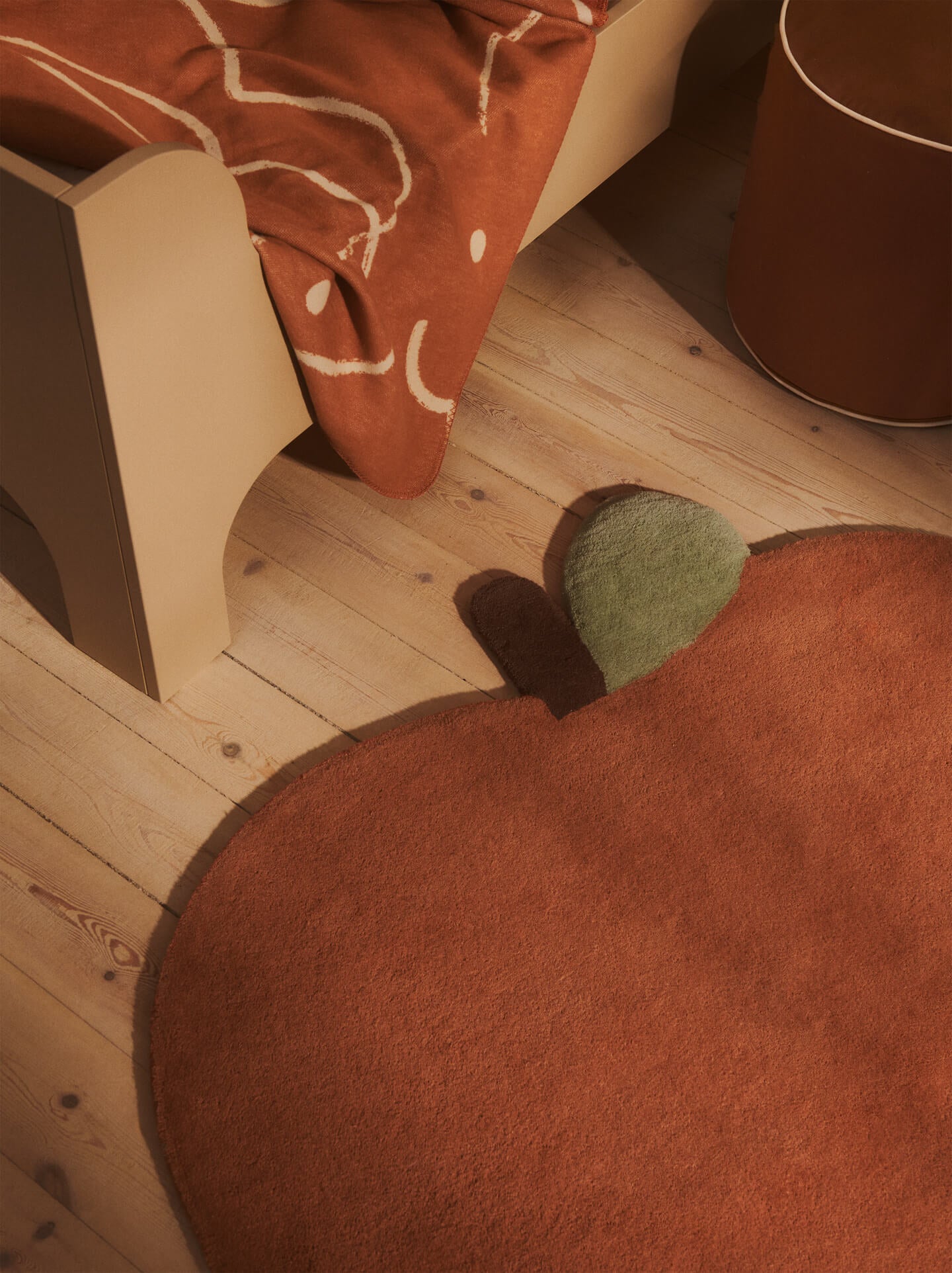 Alfombra Apple de pelo corto – Arcilla marrón