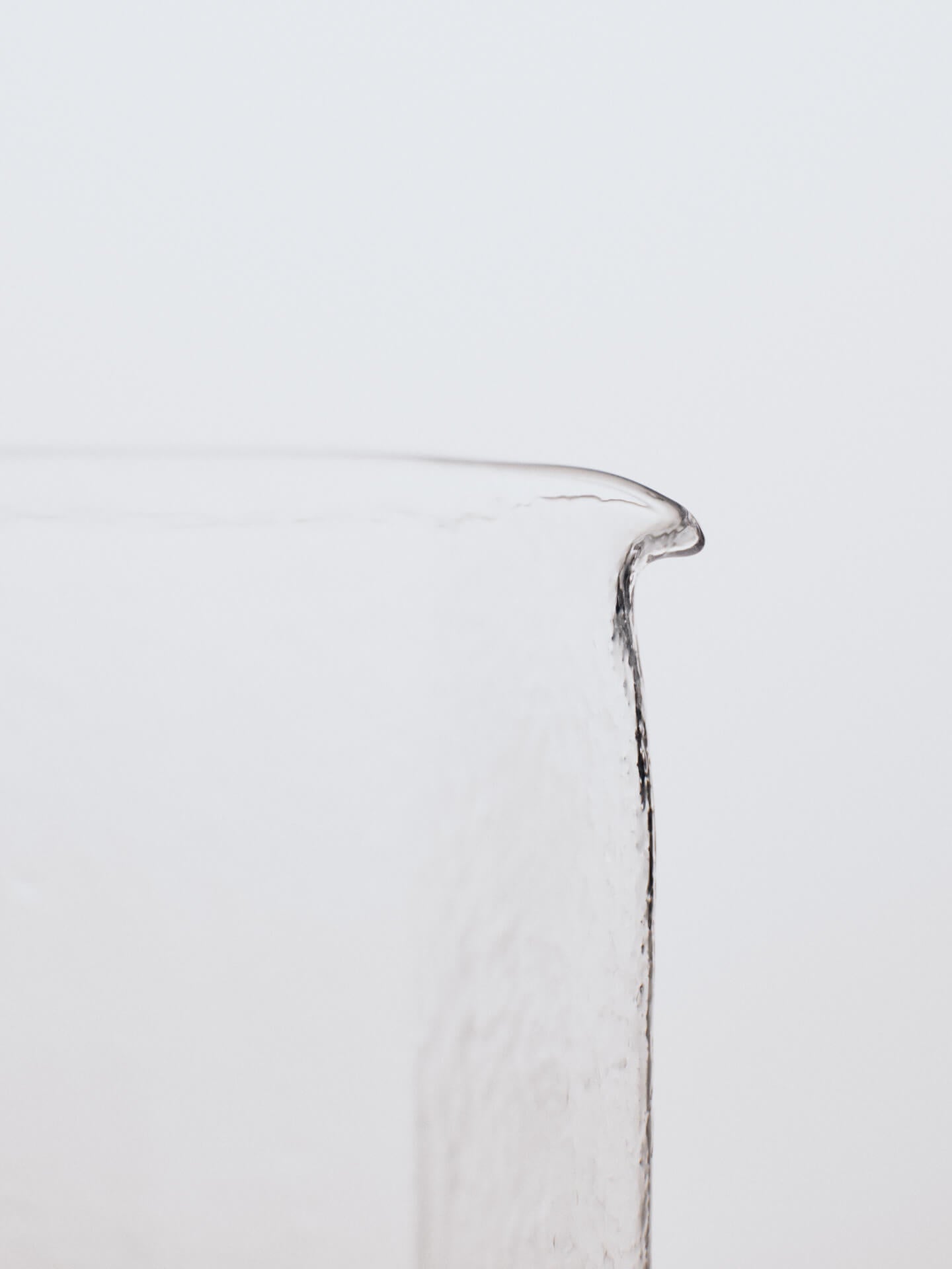 Jarra Kiru – Transparente