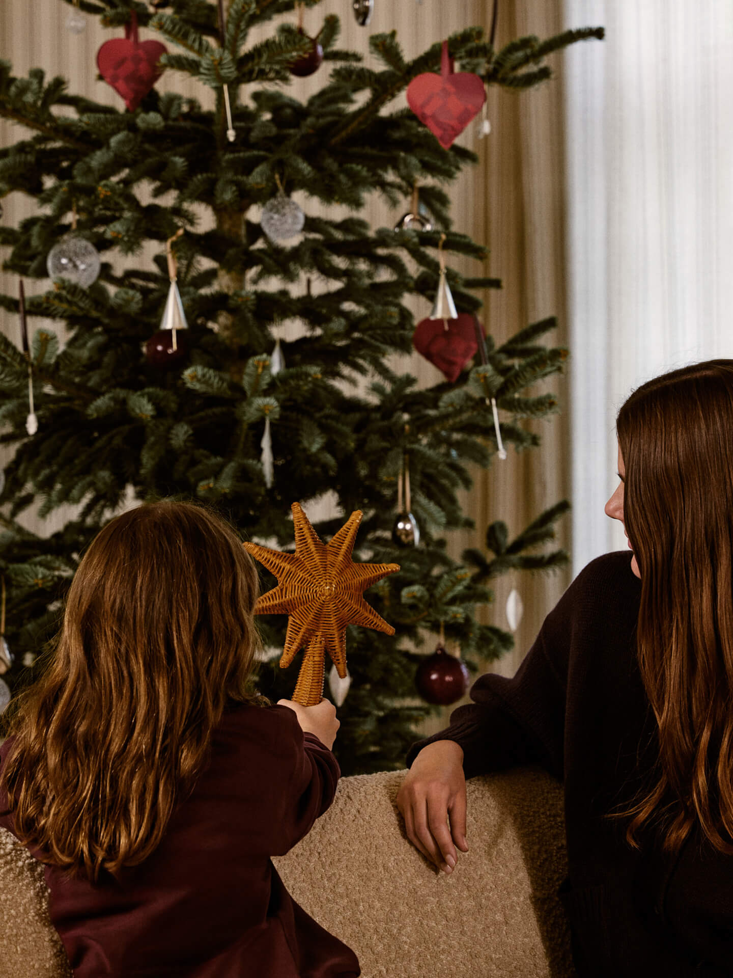 Estrella de ratán para la punta del árbol de Navidad – Natural