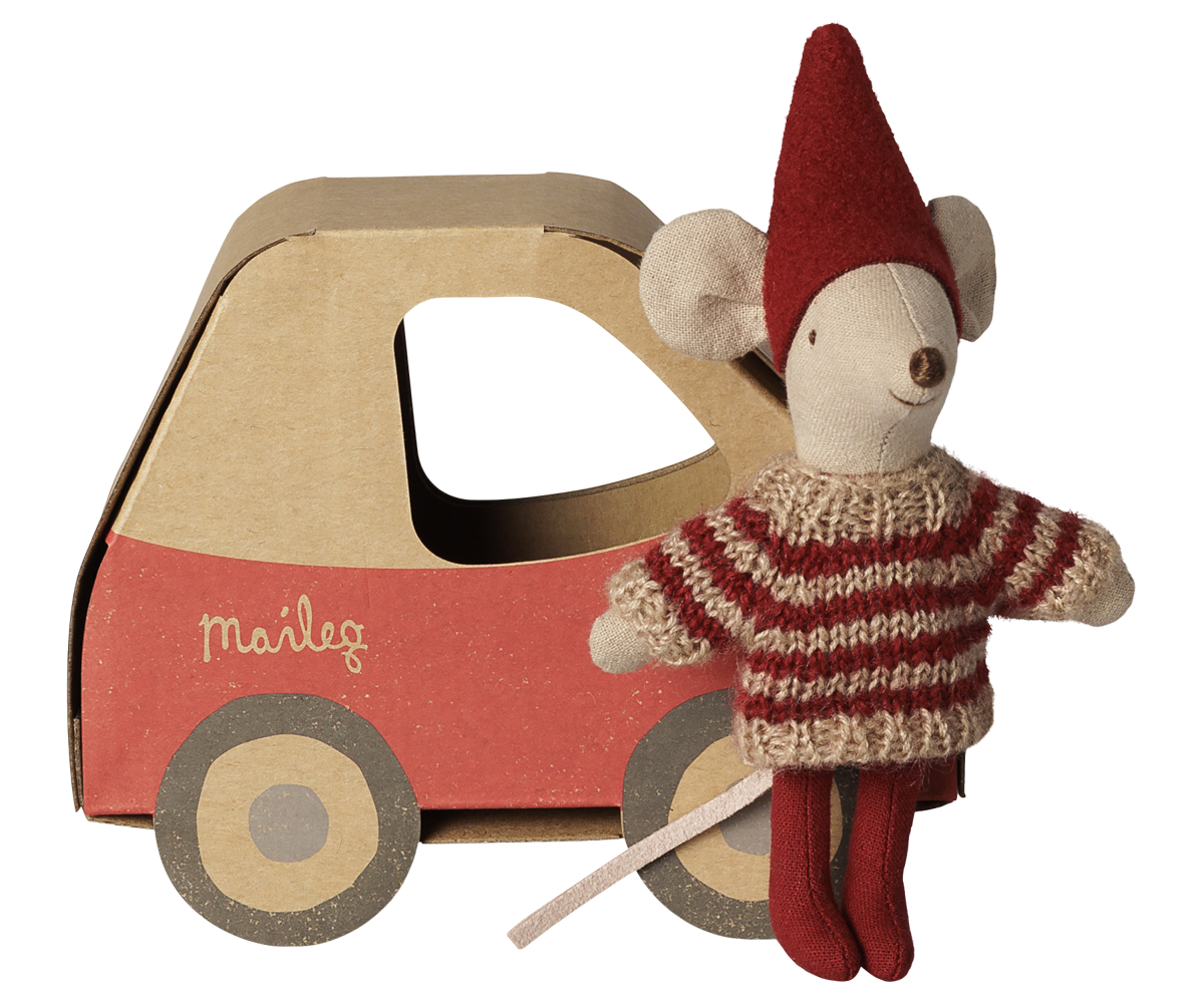 Ratón de Navidad, hermanita en caja con forma de coche - Maileg