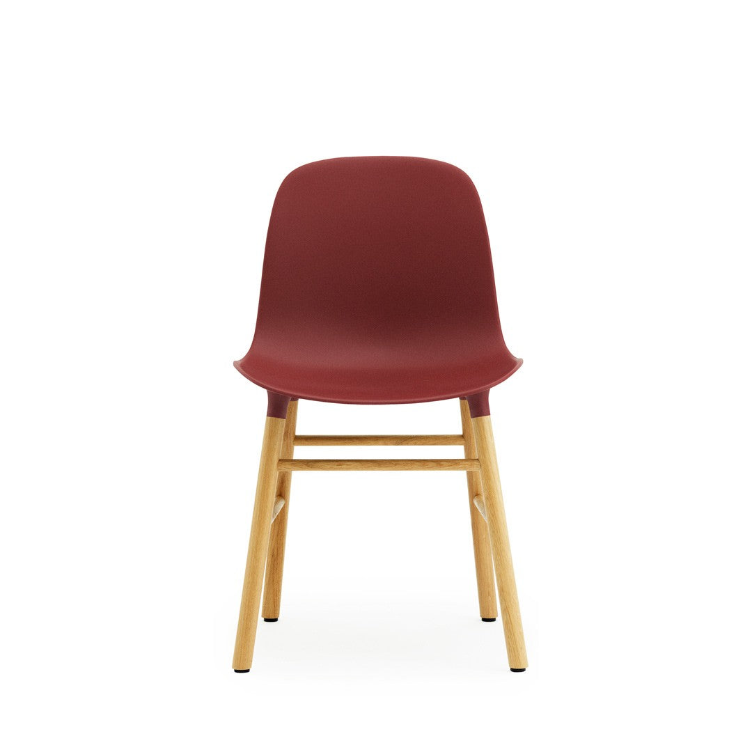 silla-form-roja-patas-roble-2964