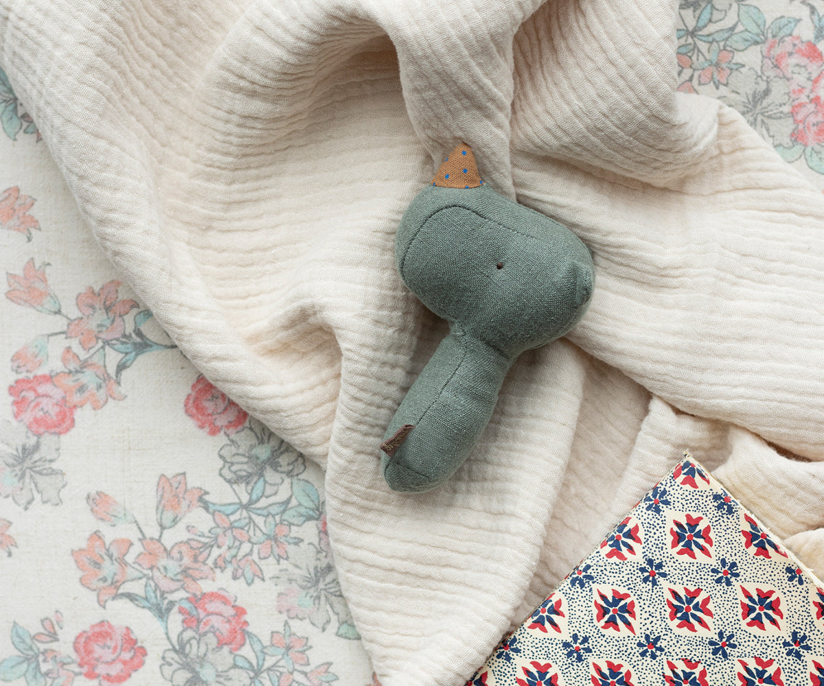 Lullaby friends, Rino sonajero