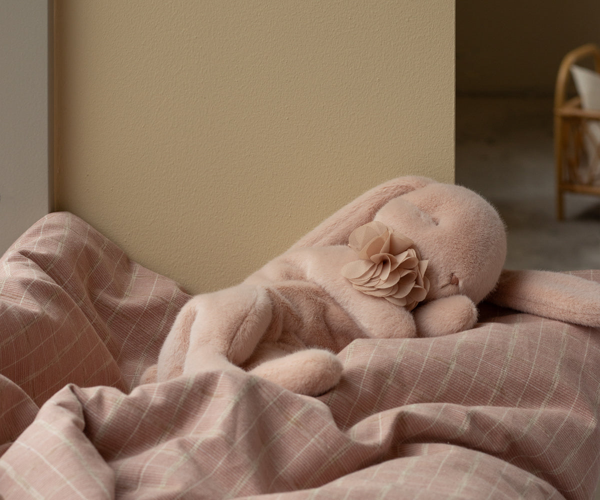 Conejito durmiente de peluche, Pequeño