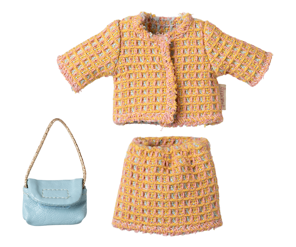Traje, Mamá ratón
