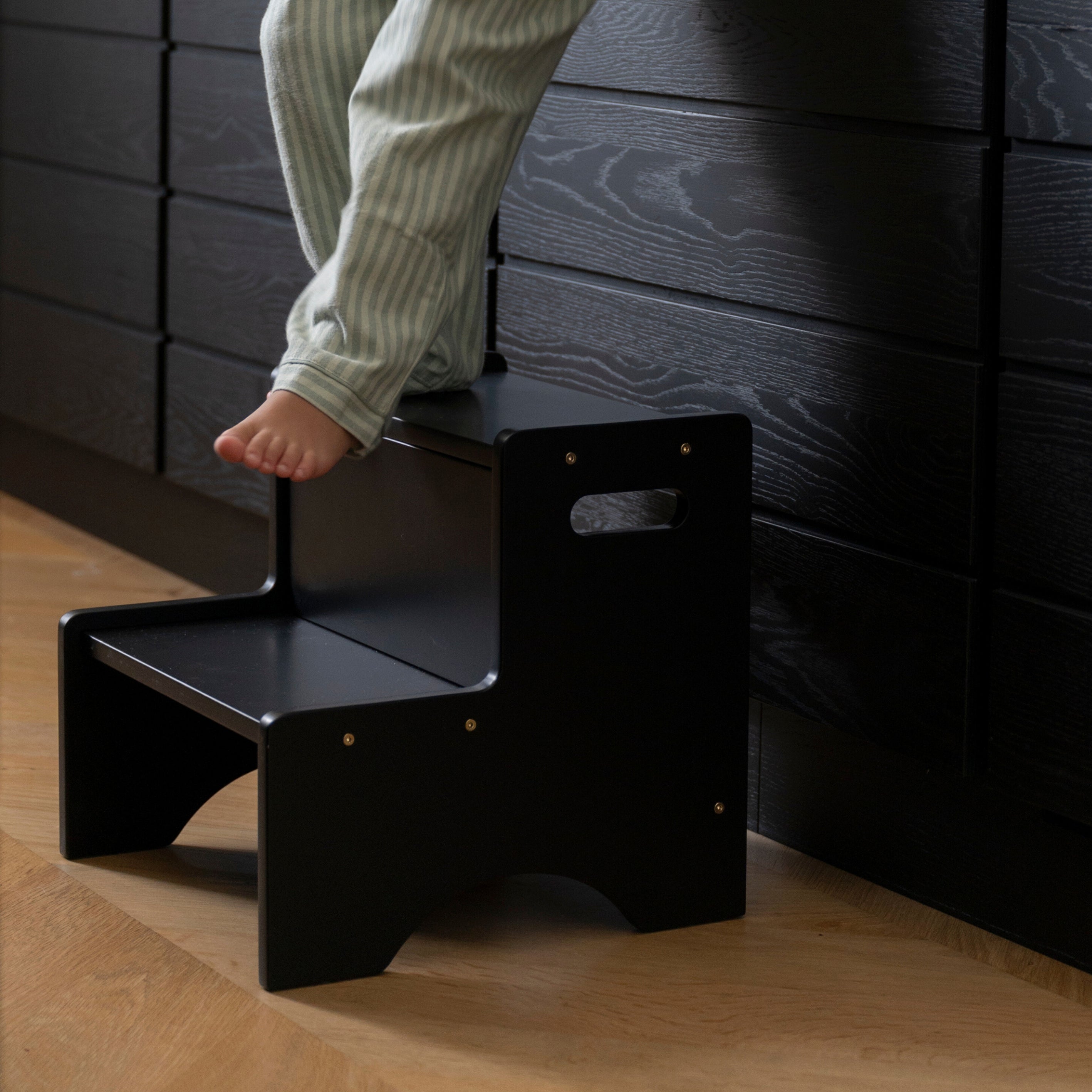 Gray Chair | Mouse