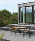 Mesa de exterior Vig 90 × 90 cm, robinia y verde oscuro