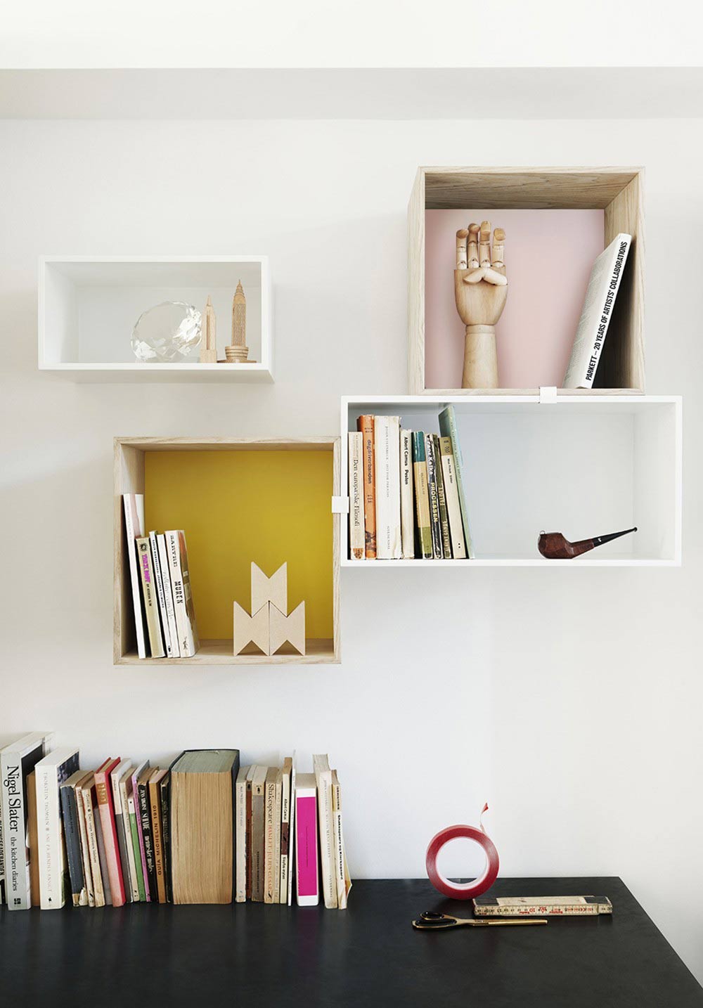 Estante | Stacked Large white con fondo