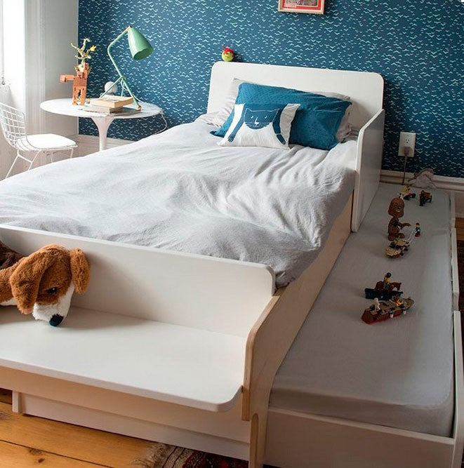 Cama | River