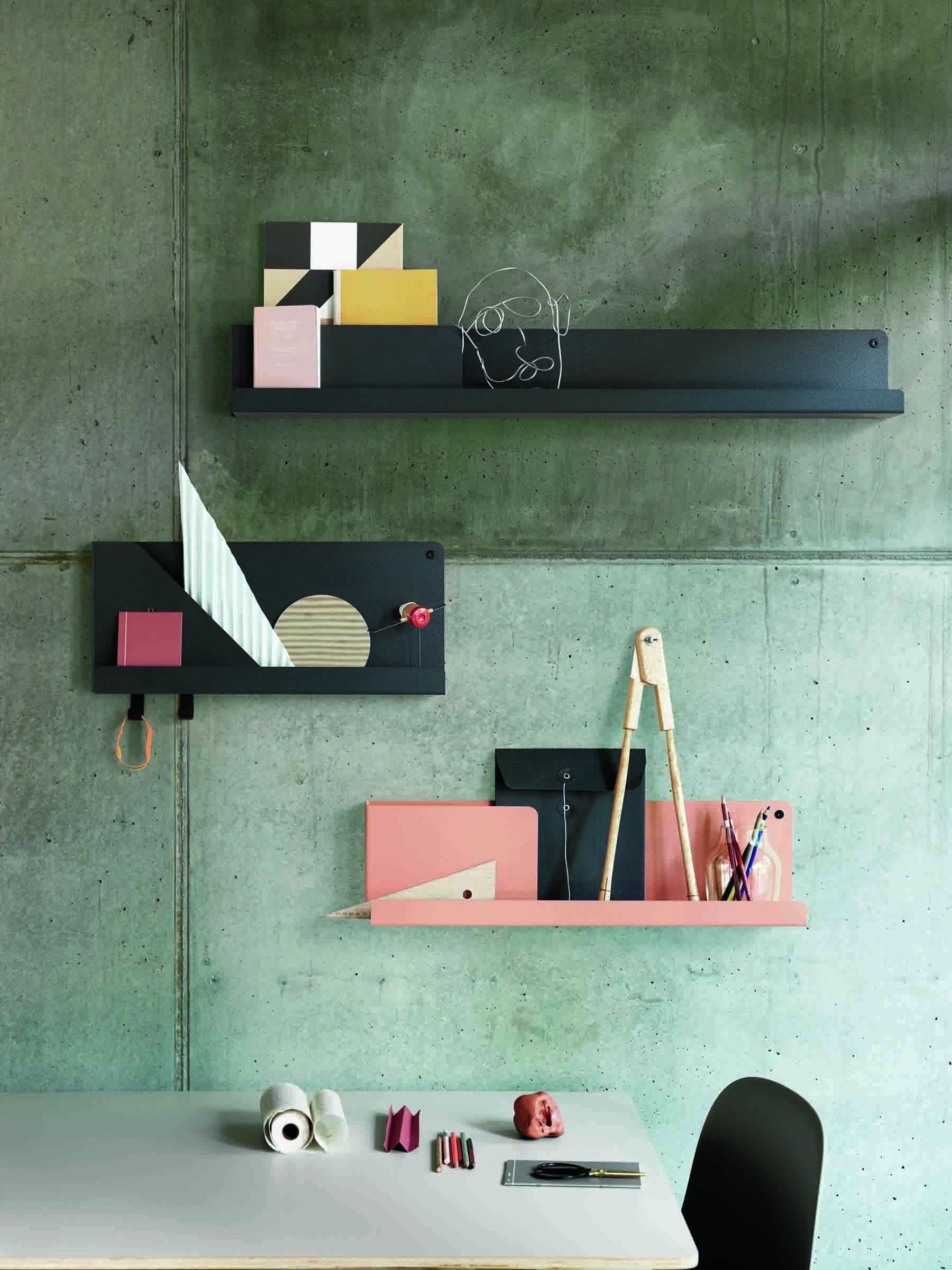 Folded medium Black shelf