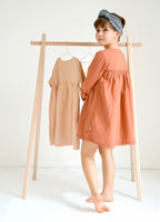 colgador-ropa-madera-6472