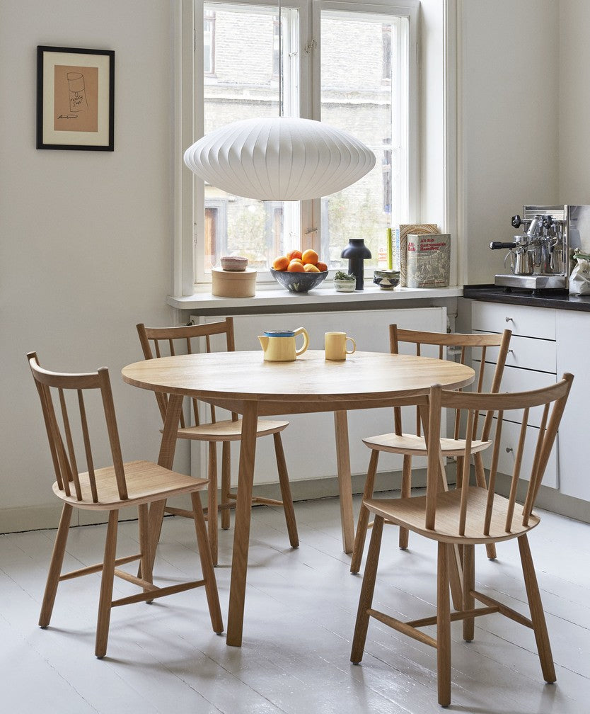 Mesa de Comedor Triangle Leg Round