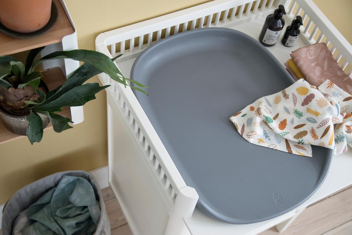 2-in-1 Changing Table with Drawers, White