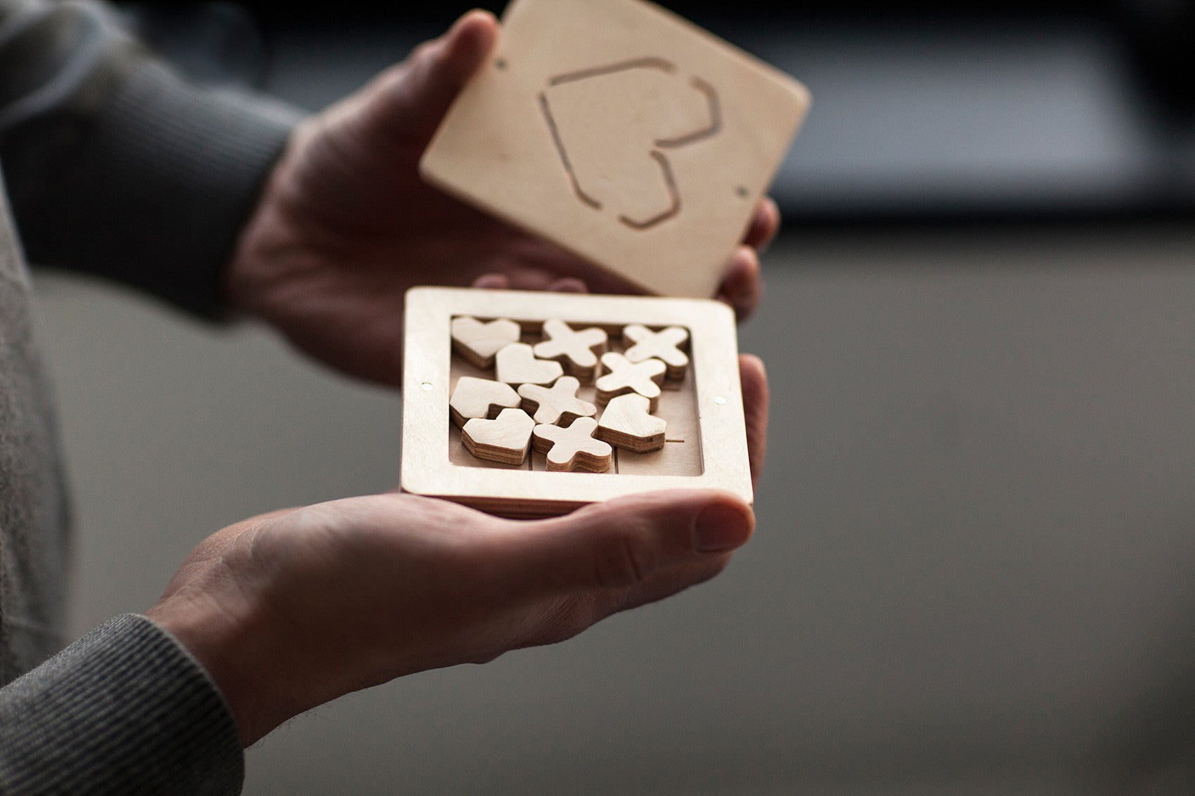 Juego Tic Tac Toe "love Is" Natural Babai