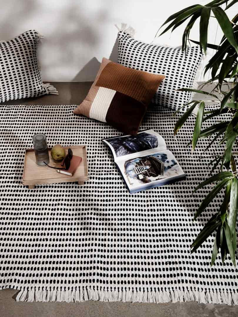 Way Cushion 70x50 White/Blue