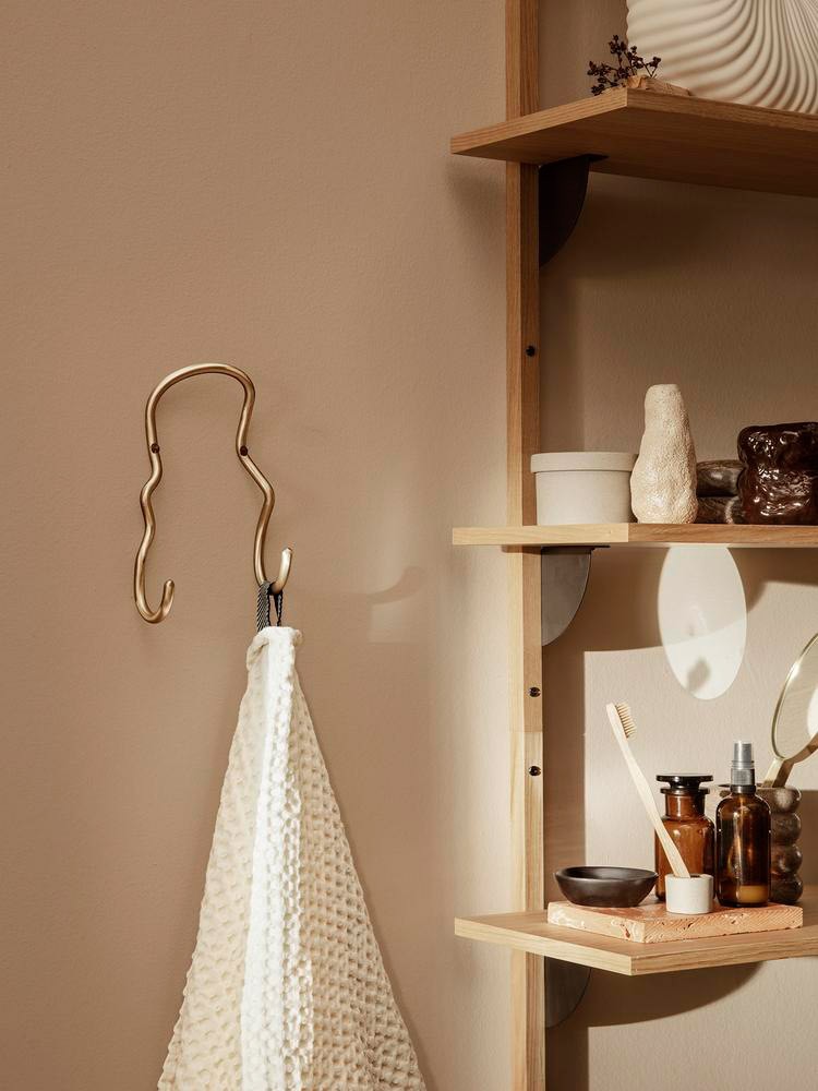 colgador-doble-curvature-laton-8690
