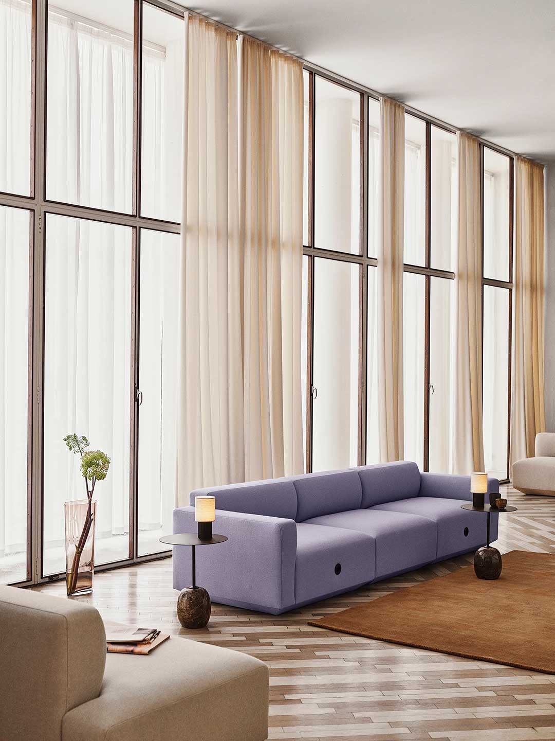Lato LN8 Table