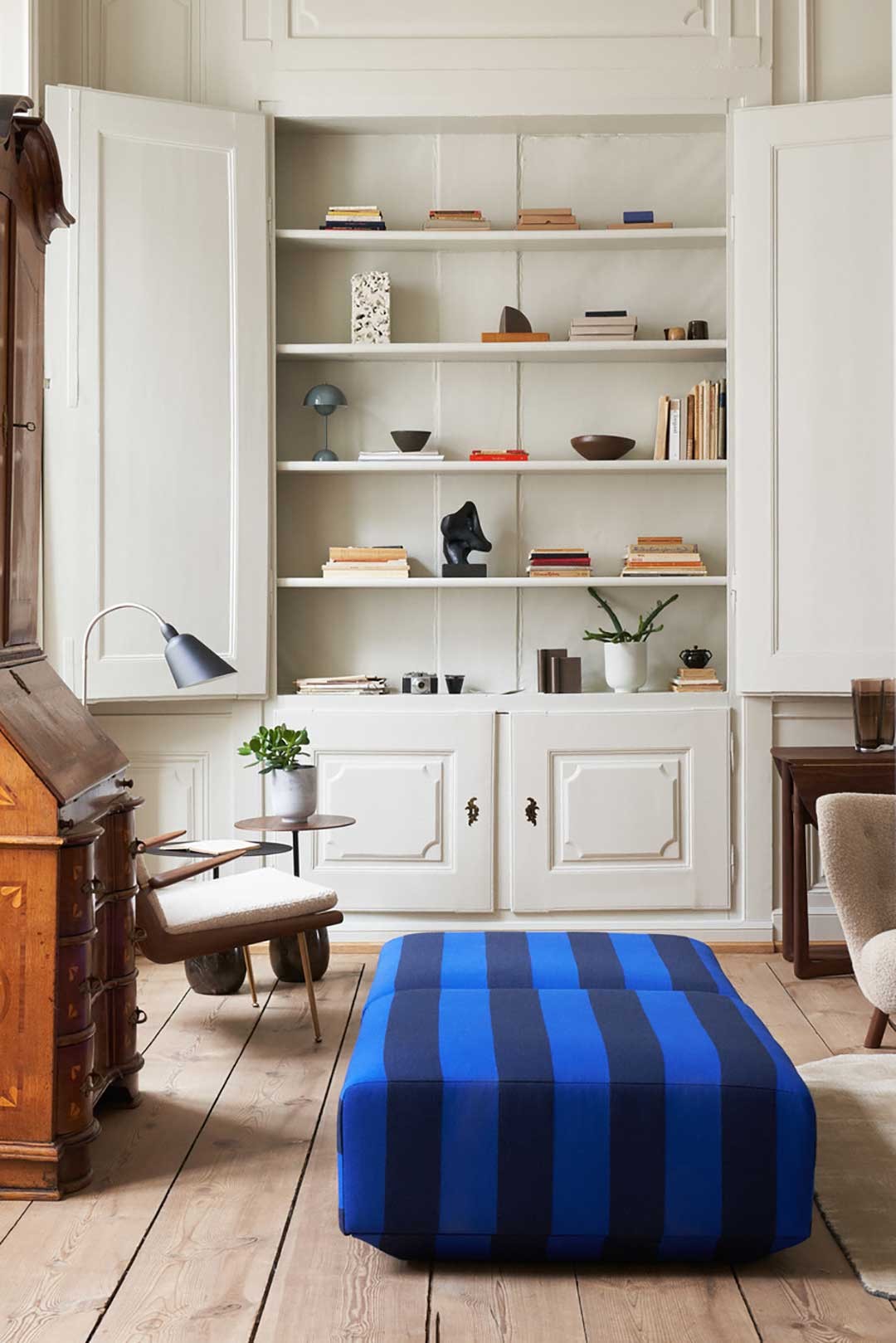 Lato LN8 Table
