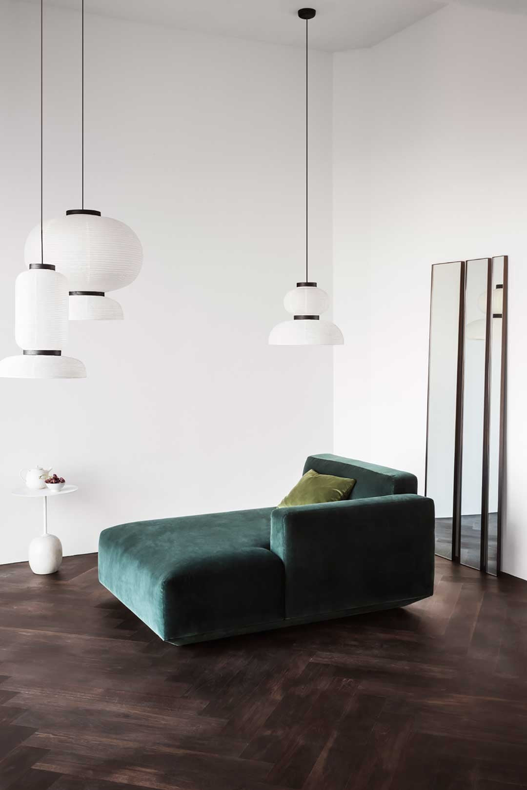 Lato LN8 Table