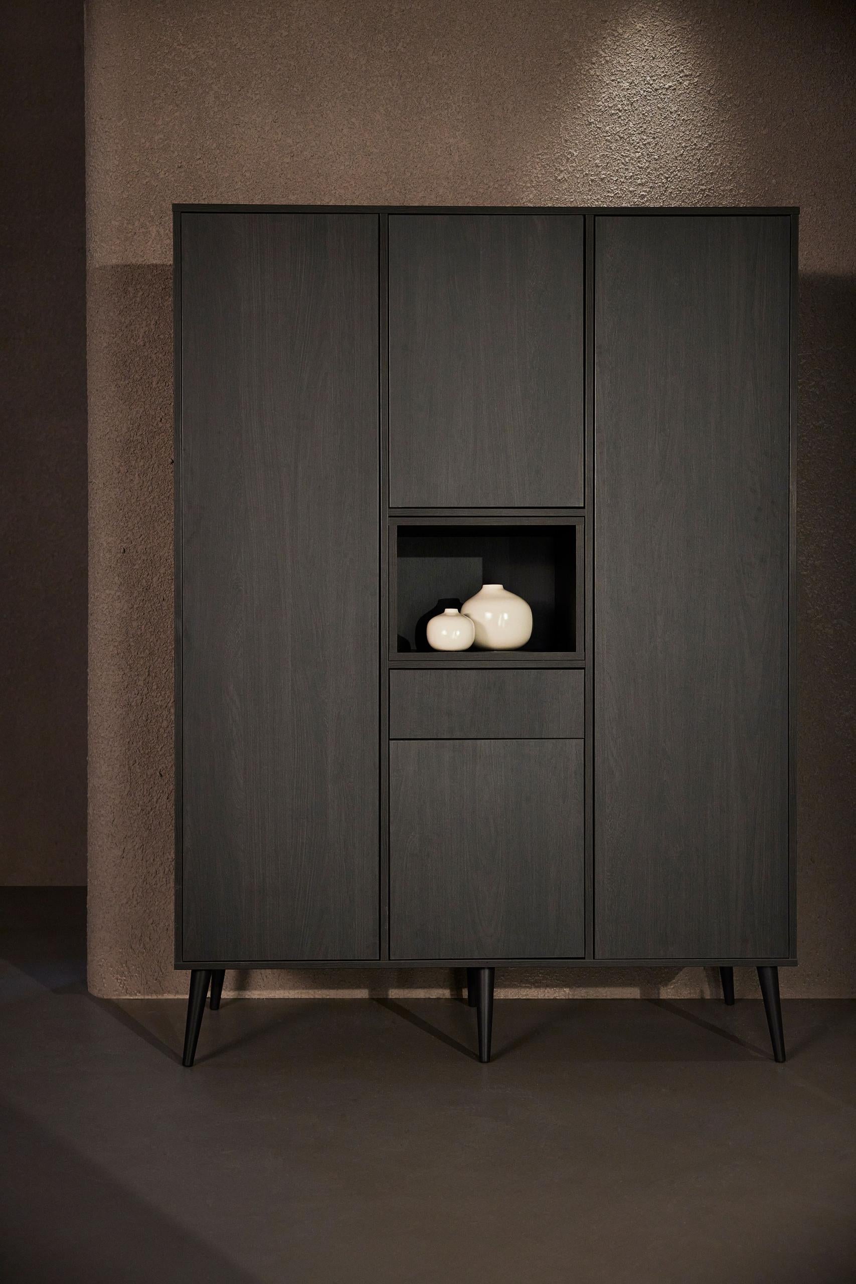 COCOON NICHE WARDROBE