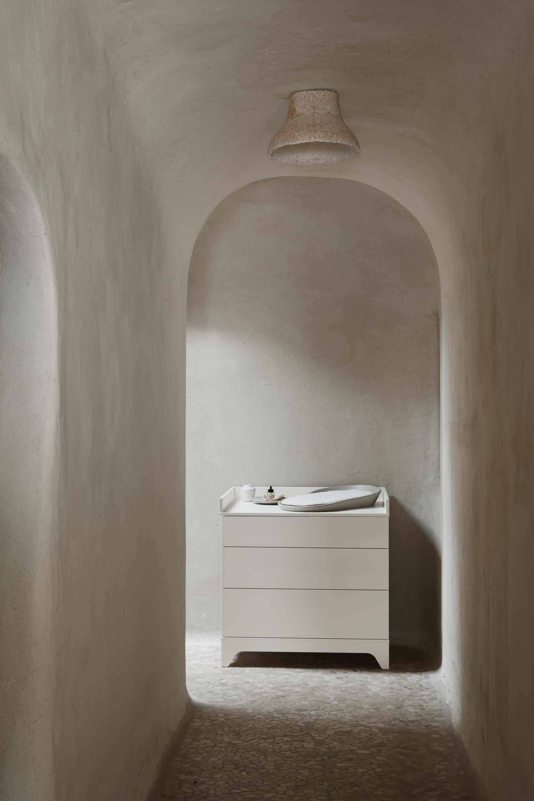 TSUGI COMMODE