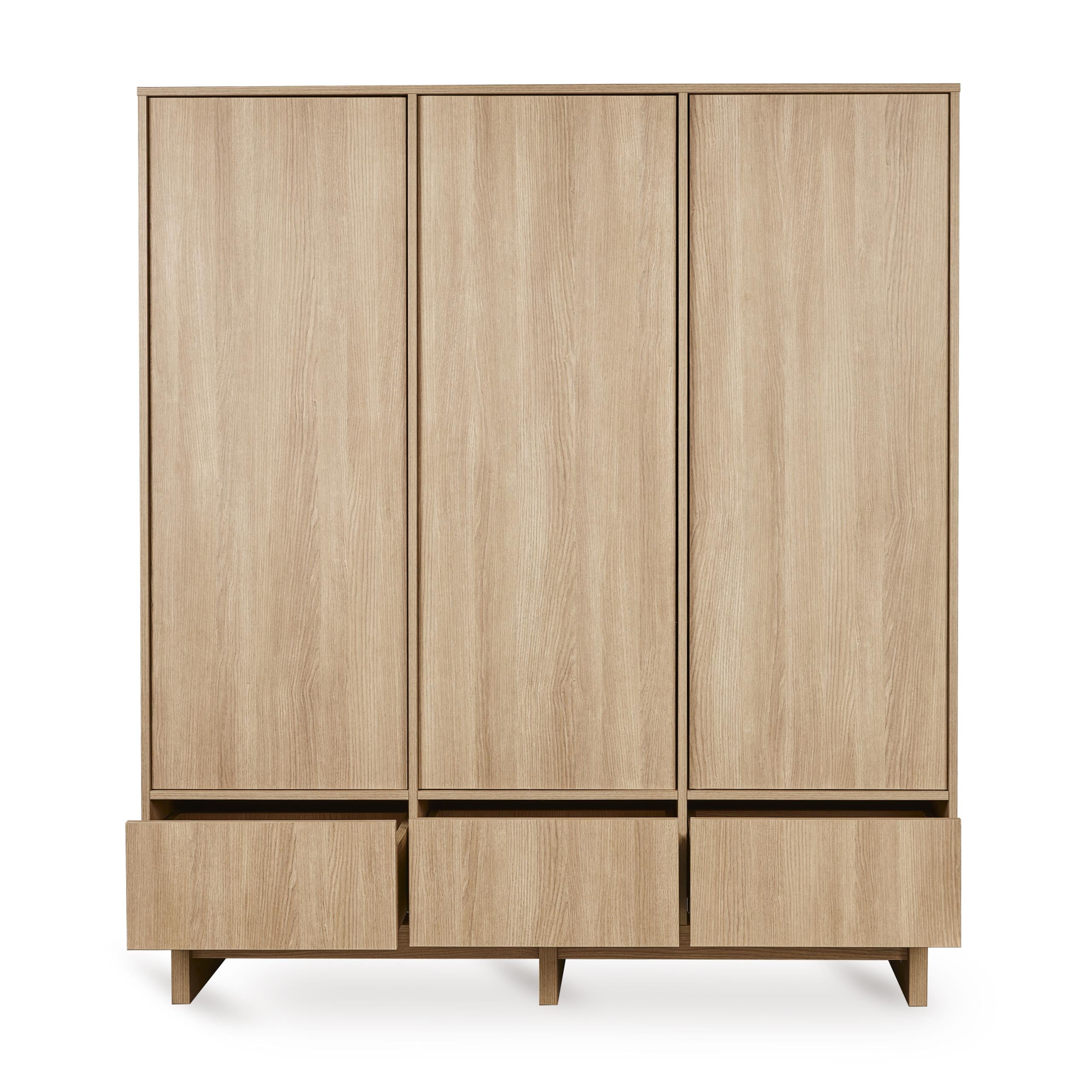 KYO WARDROBE