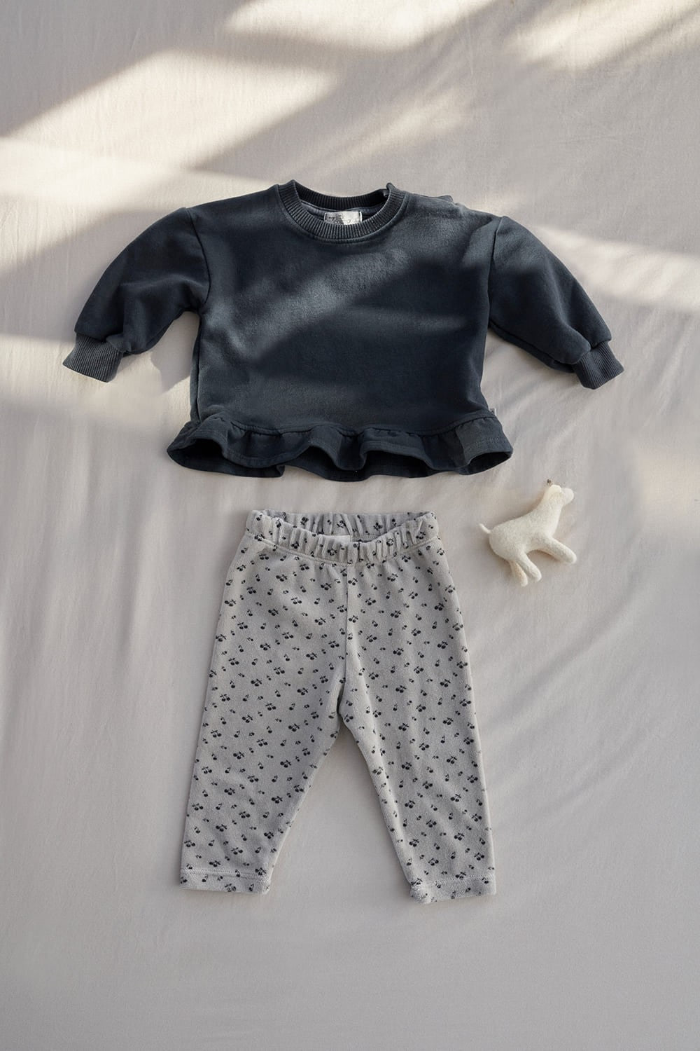 Sudadera bebé AMELIA180 gris oscuro