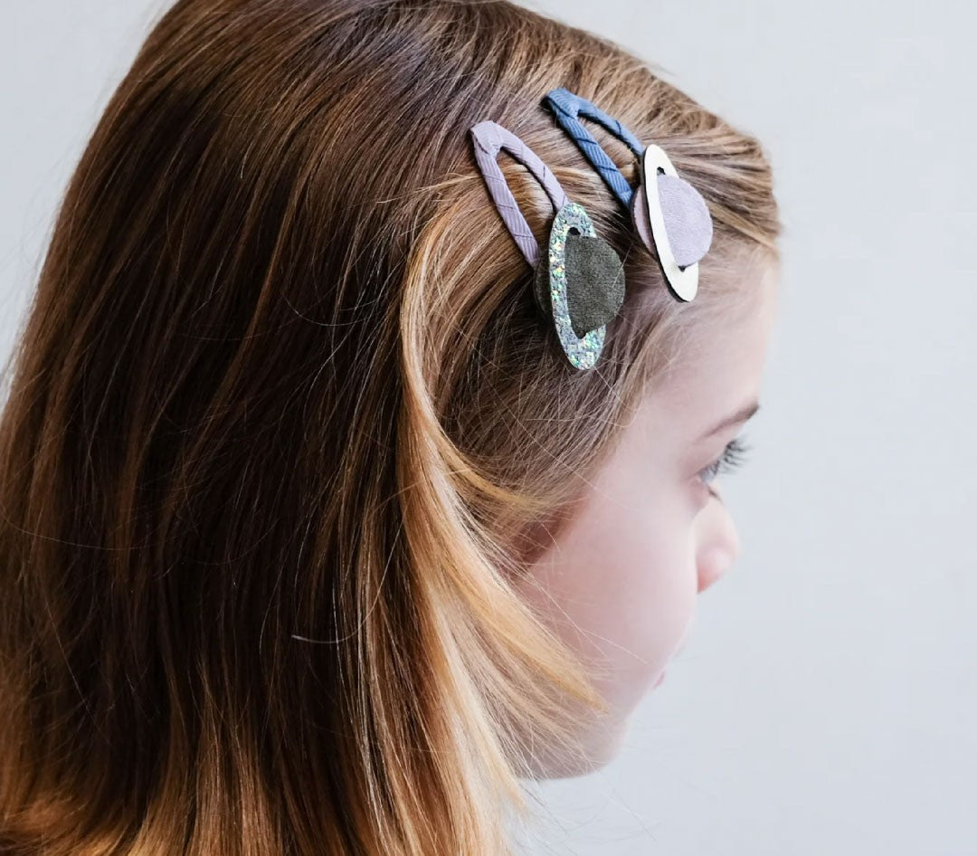 clips--out-of-this-world-16414