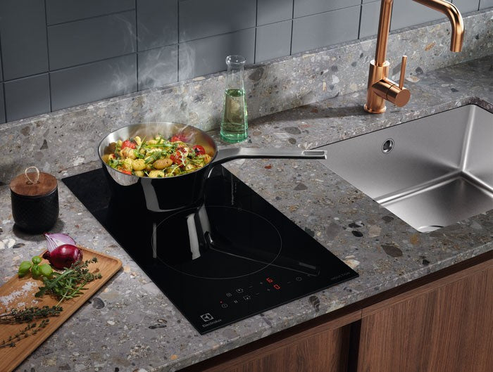 ELECTROLUX LIT30231C 2-Burner Induction Cooktop
