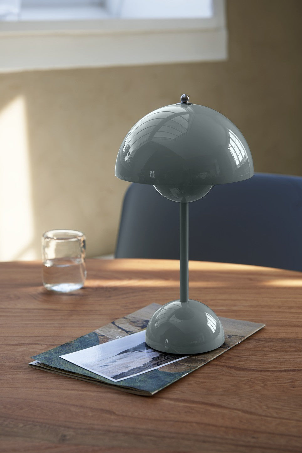 Lamps | Flowerpot Vp9