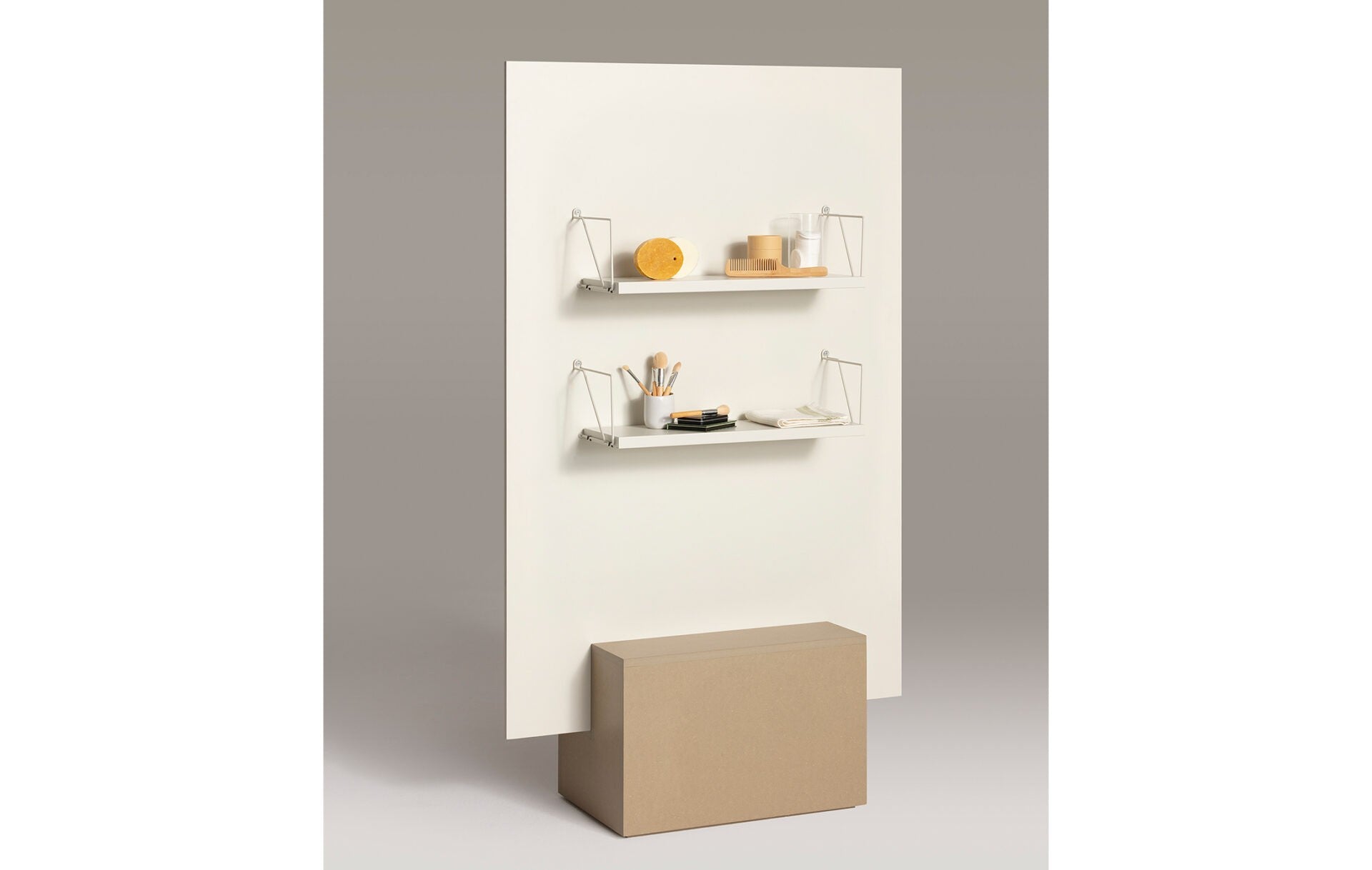 Estantes Tria shelf