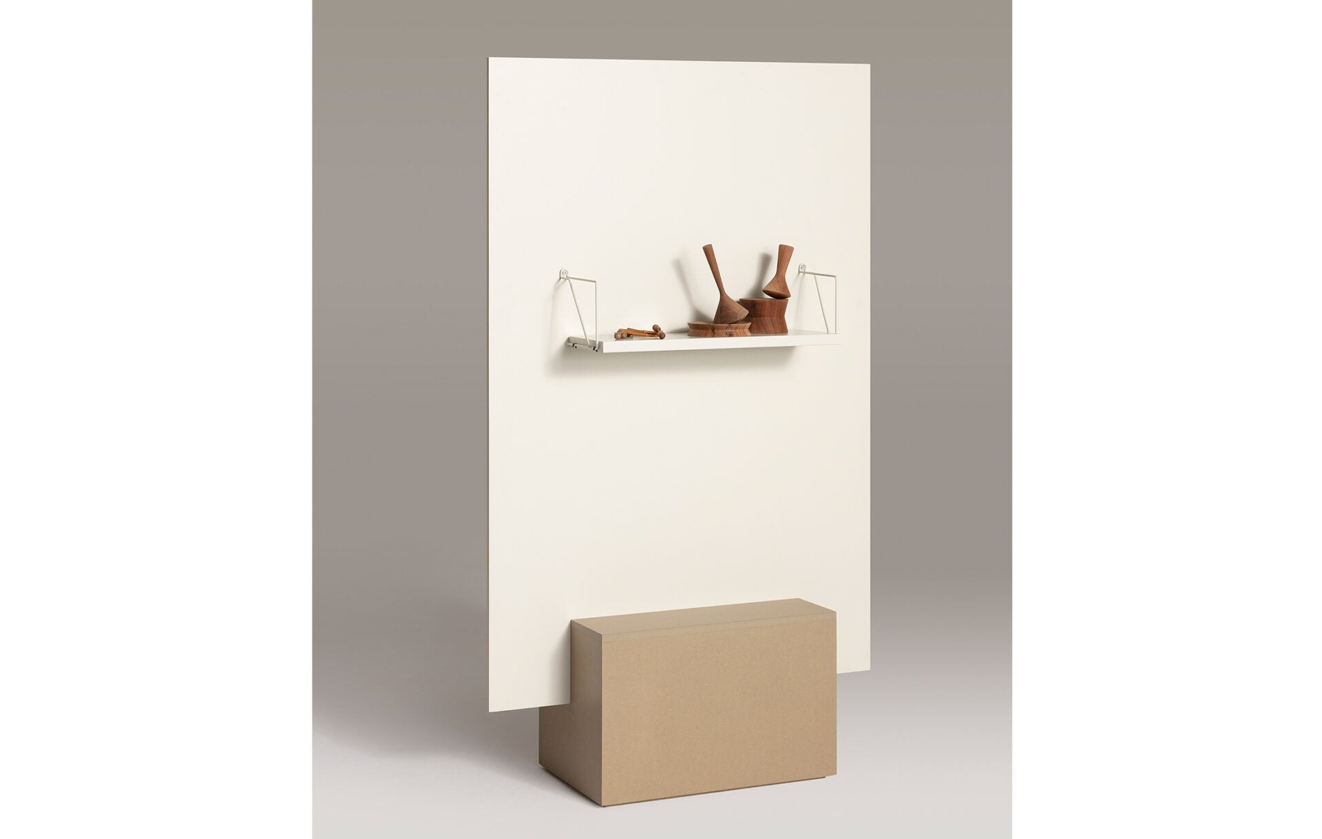 Estantes Tria shelf
