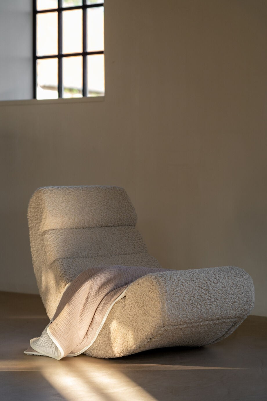 Rocking chair | Banana Sheep
