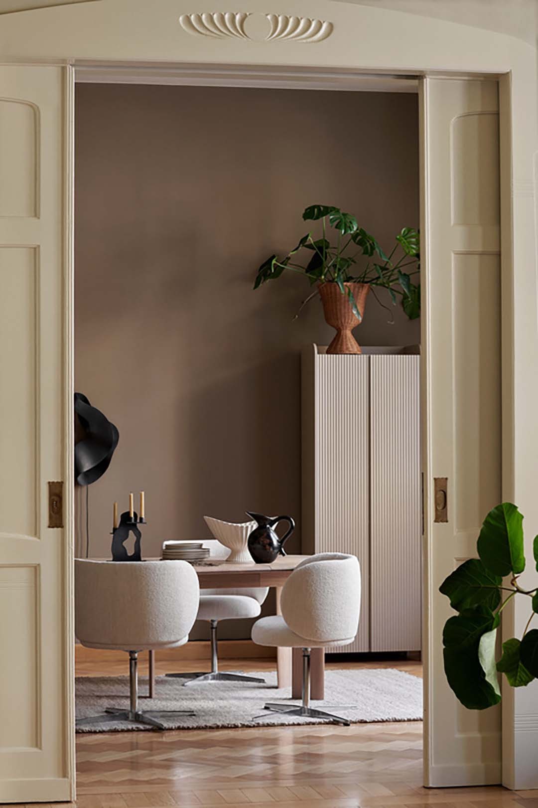 Rico Swivel Chair