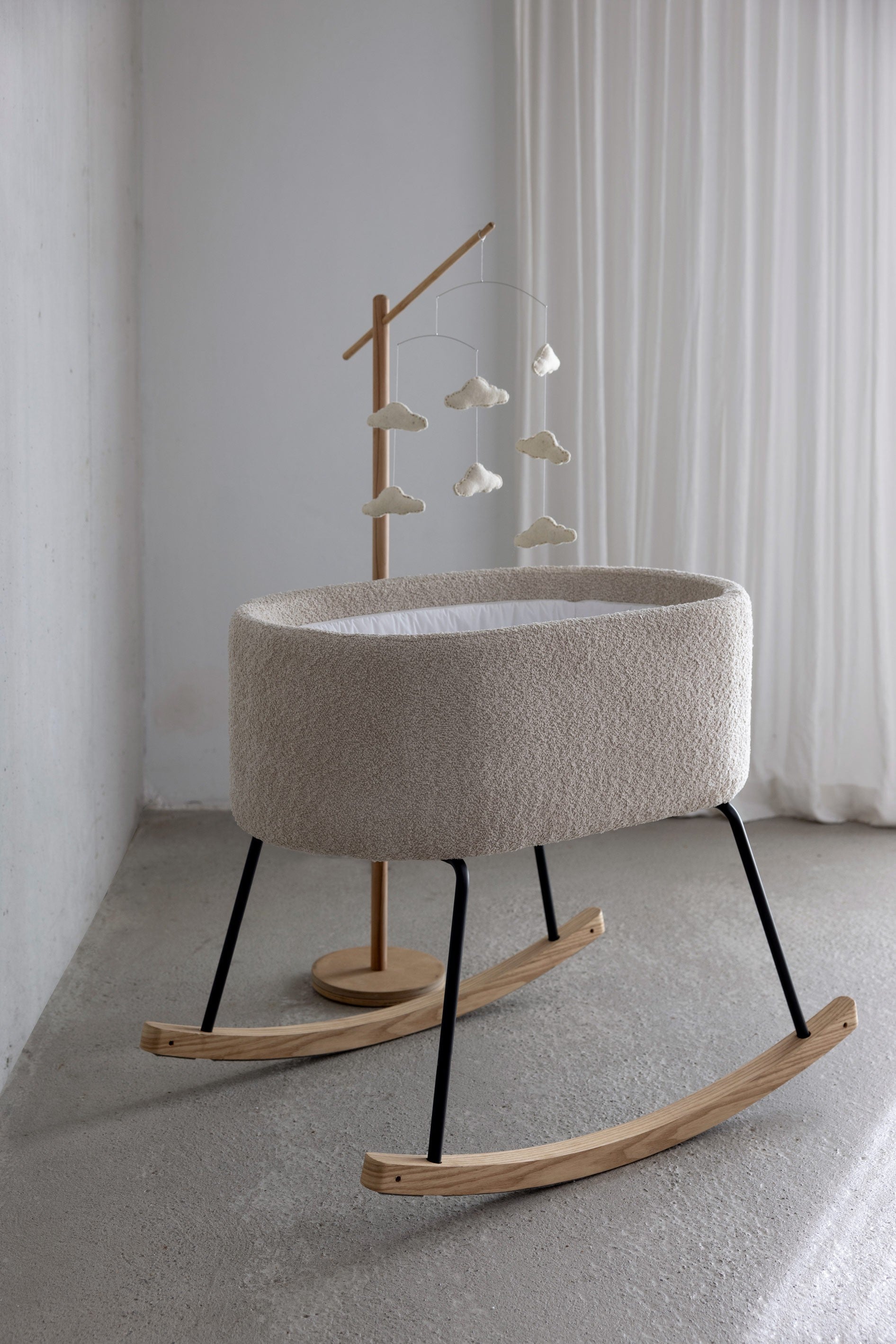 Soporte de madera para móvil