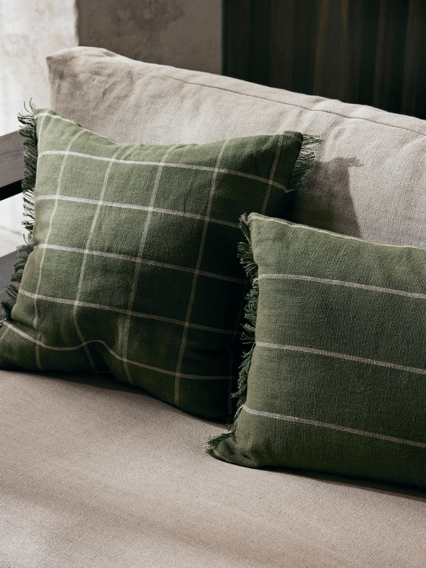 Cojín Calm Olive/Off White 50x50