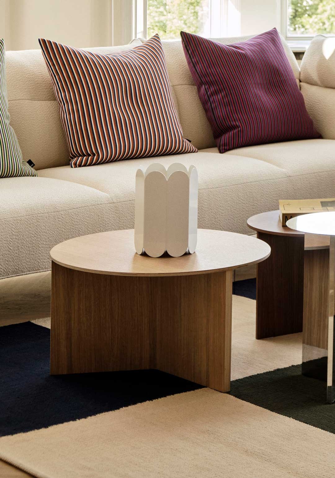 Slit Oak Side Table Ø65
