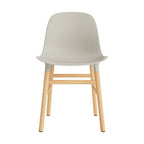 silla-form-gris-claro-patas-madera-17884