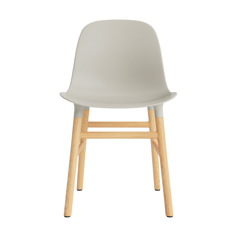 silla-form-gris-claro-patas-madera-17884
